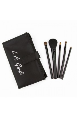 ESSENTIAL MAKEUP BRUSH SET